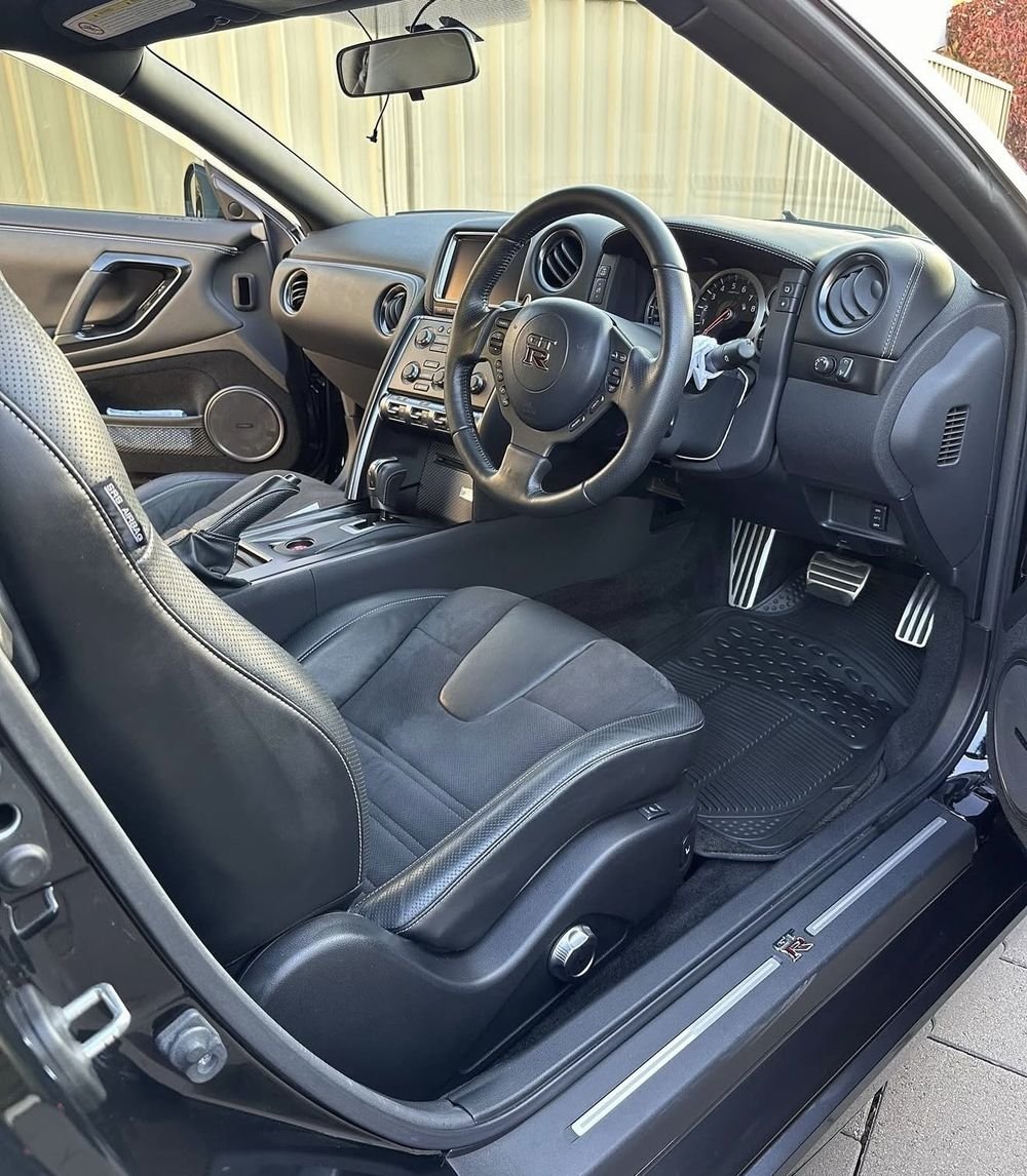 Detailed Nissan GT-R interior