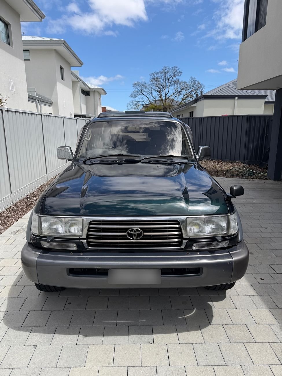 Detailed Toyota LandCruiser, front view
